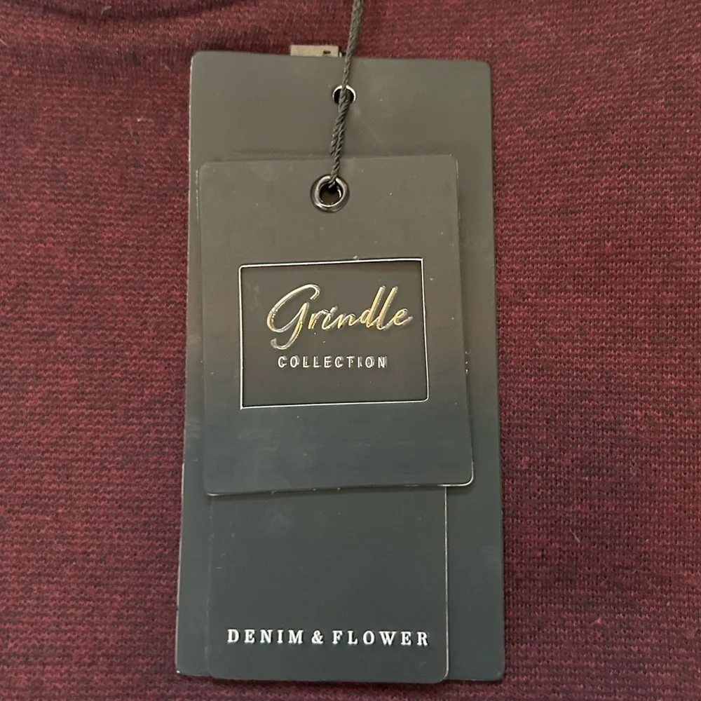 NWT Denim & Flower By Ricky Singh Men’s Small Long-Sleeve Red Crew Neck Pullover